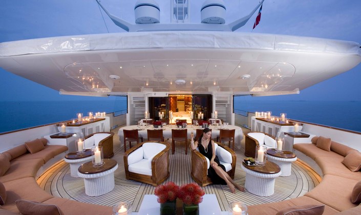 M/Y 'Bad Girl' Offers Flat Rate for Charters