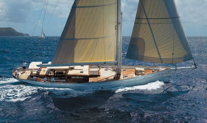 S/Y EMMALINE Offers Christmas Charter 