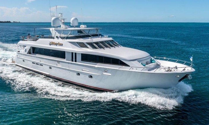 Thanksgiving yacht rentals: last remaining availability for 30m charter yacht VICTORY LANE  