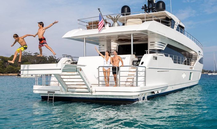 M/Y ONEWORLD debuts at SCIBS