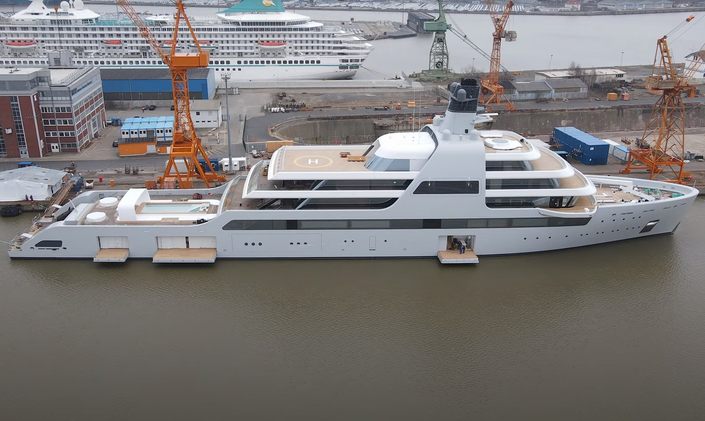 Video: First look at 140m superyacht SOLARIS totally unveiled