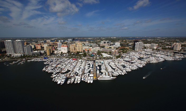 Superyachts get ready for Palm Beach Boat Show 2018