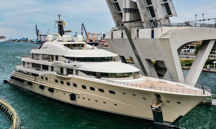 Superyachts arrive on the scene for Fort Lauderdale Boat Show 2019
