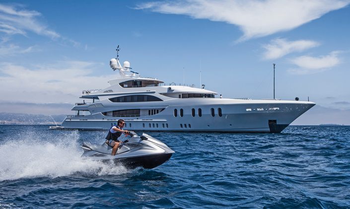 ‘Lady Sara’ re-joins charter market as M/Y LIBERTY