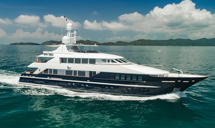 LADY AZUL announces availability for enticing Phuket yacht charters this winter