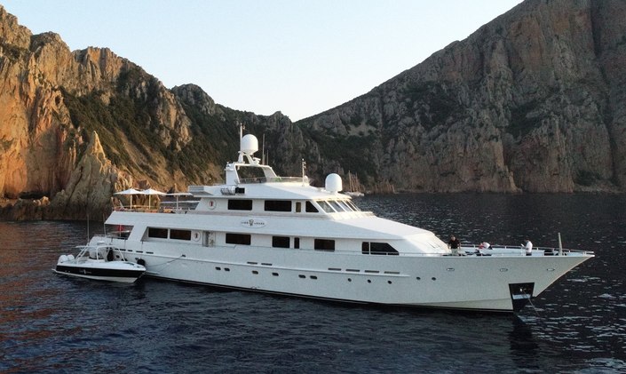 Heesen superyacht LIONSHARE available for Mediterranean yacht charter 