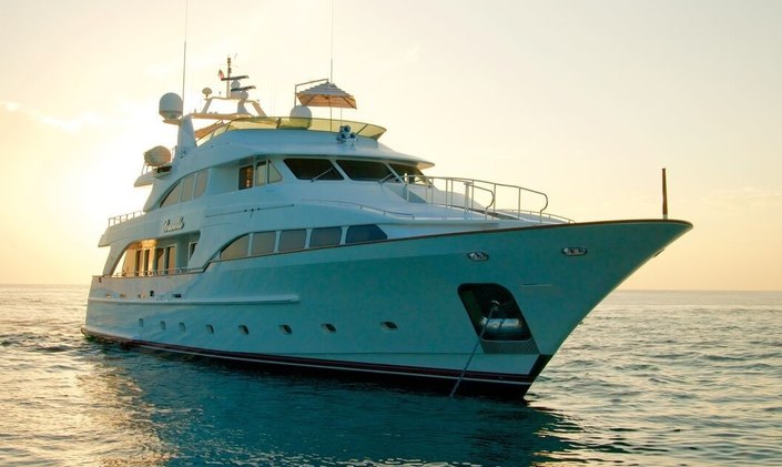 M/Y BRUNELLO offers special rate on Caribbean charters