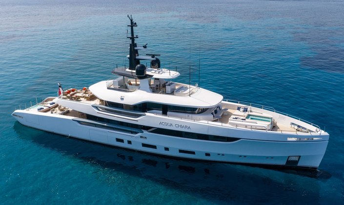 First Look: Columbus charter yacht ACQUA CHIARA unveils first interior images