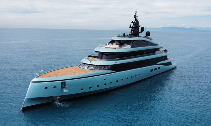 Superyacht KENSHÕ gears up for exciting charter debut in the Med