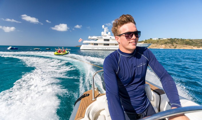 Feadship M/Y HANIKON offers special June charter deal
