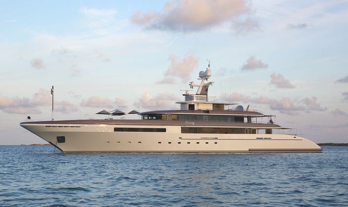 ETERNITY offers access to luxury resorts on a Bahamas yacht charter