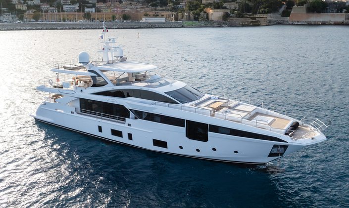 Azimut Superyacht MIKOH Makes Her Debut on the Mediterranean Yacht Charter Market
