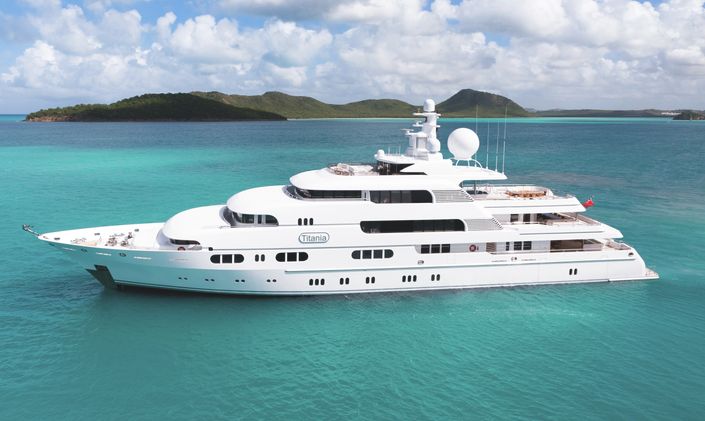 Superyacht charter TITANIA offers jaw-dropping 30% discount on Mediterranean yacht charters