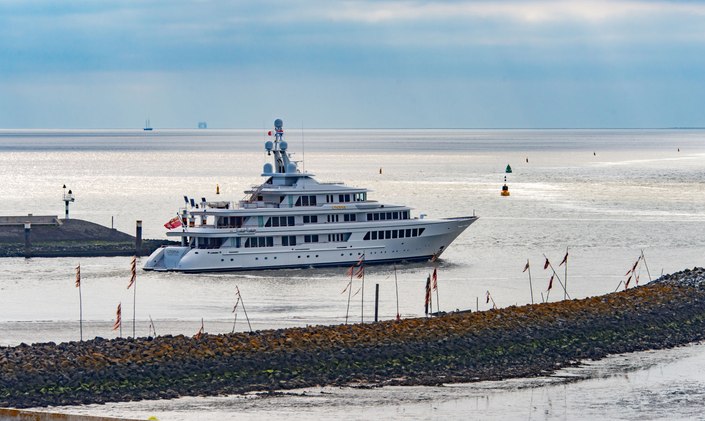 Feadship M/Y UTOPIA returns to Mediterranean after refit