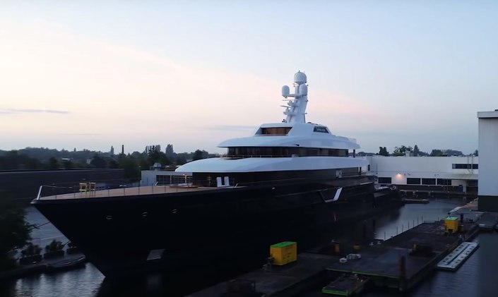 Time-lapse video shows 87m Feadship M/Y LONIAN being built