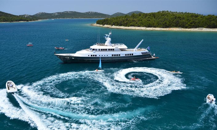 M/Y BERZINC offers special Ibiza charter deal 
