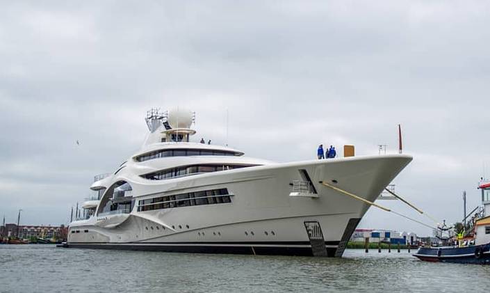 Largest Feadship launched: 110m ‘Feadship 1007’ hits the water