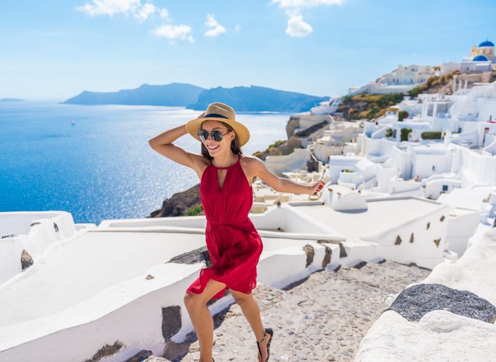 How to spend 24 hours in Santorini on a Greece yacht charter