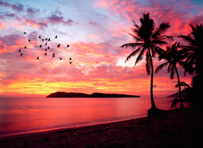 5 Reasons to Visit Malaysia on a Luxury Yacht Charter