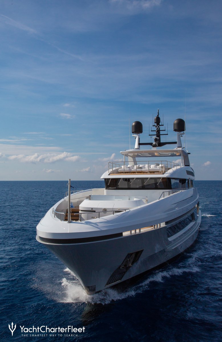 SILVER FOX Yacht Charter Price - Baglietto Luxury Yacht Charter