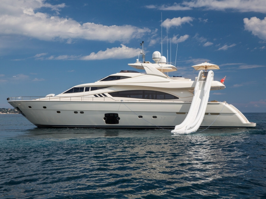 Corsica yacht charter deal: superyacht 'Porthos Sans Abri' lowers