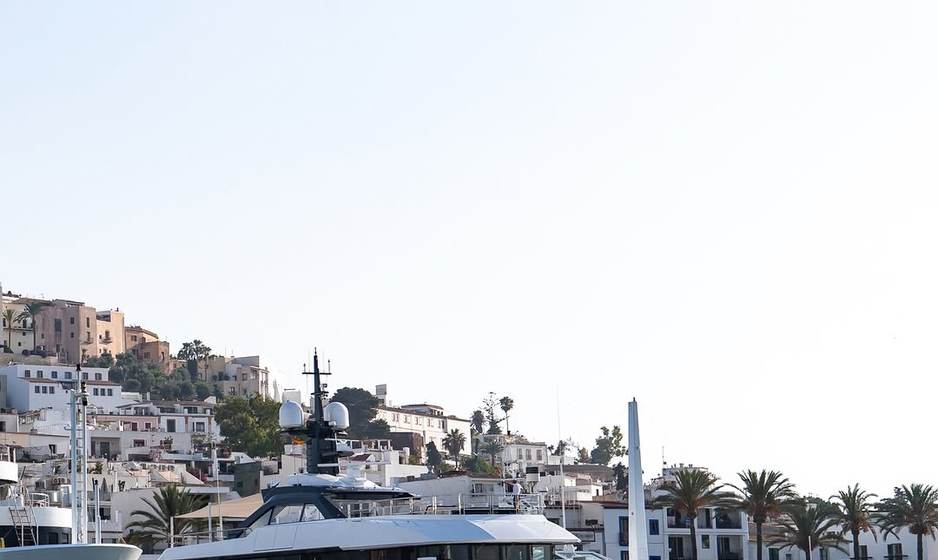 IGY Ibiza welcomes Balearics yacht charters with new superyacht expansion