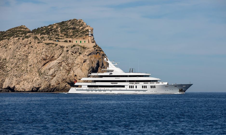 76M Amels Superyacht BOADICEA joins Caribbean yacht charter fleet