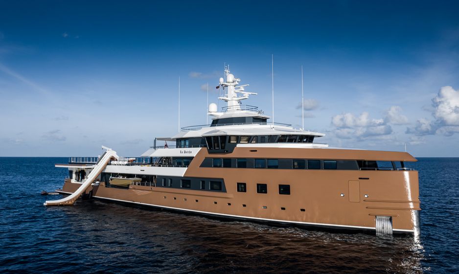 Superyacht charter LA DATCHA announces last-minute availability for Christmas in Australia