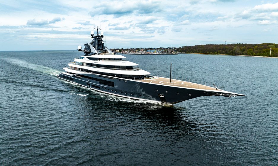 Iconic 122M superyacht charter KISMET scoops double win at 2025 World Superyacht Awards 