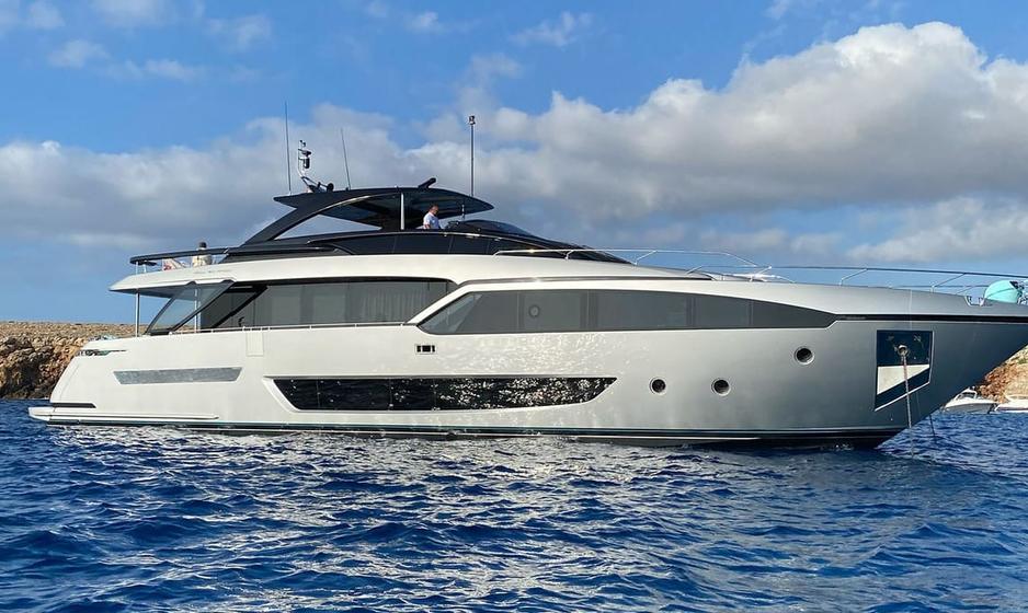 Charter yacht NOI offers 10% off remaining summer availability in the South of France
