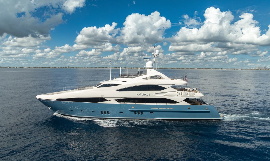 Sunseeker superyacht NATURAL 9 joins Bahamas yacht charter fleet