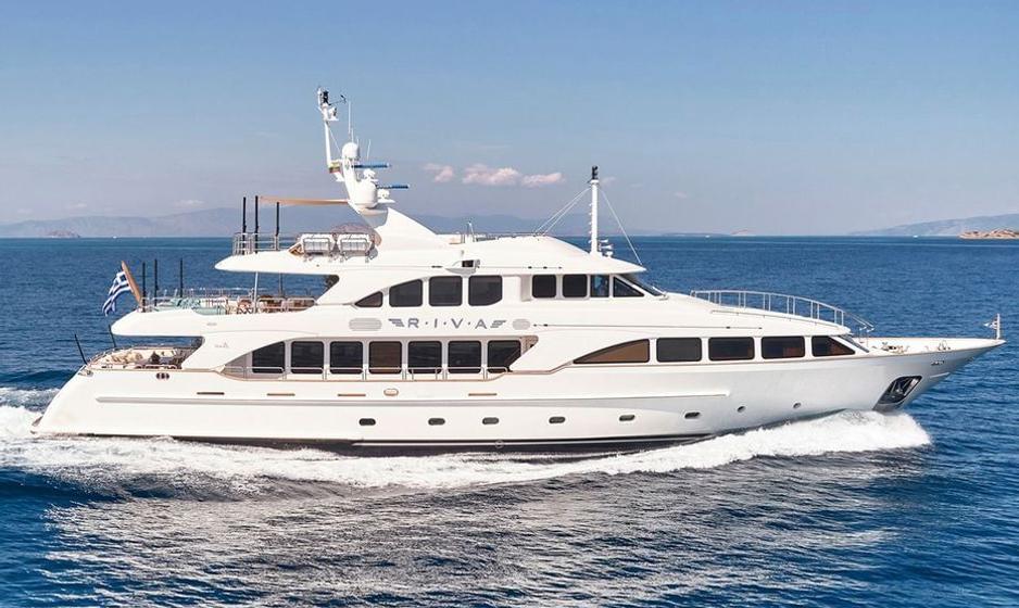 RIVA I Yacht Rental Offer: 10% Off May 2026 Greece Yacht Charters