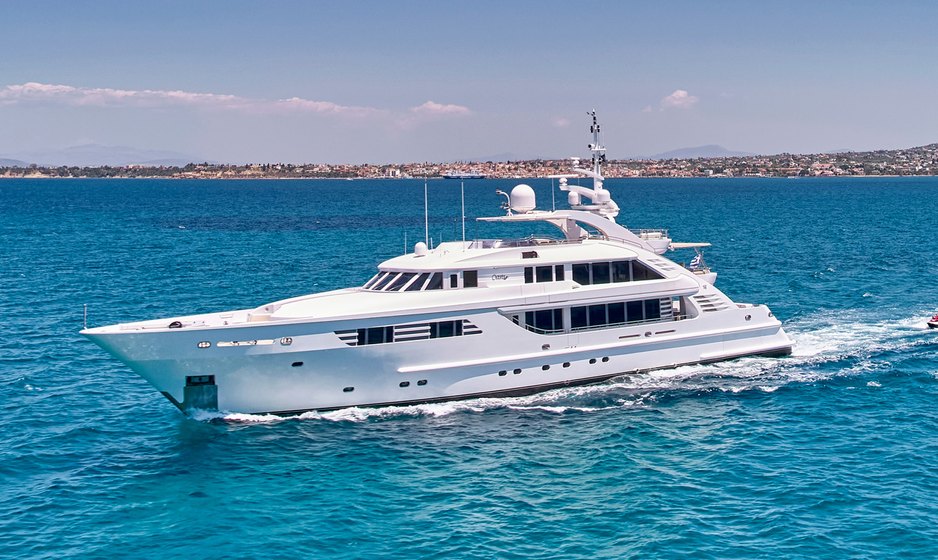 Charter Yacht OASIS Announces 10% Discount on Greece Yacht Charters for June 2026