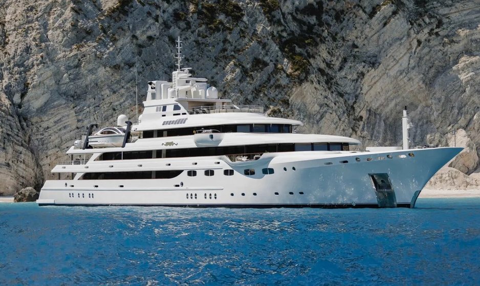 Luxury yacht charter EMIR rejoins Greece yacht charter fleet following extensive refit