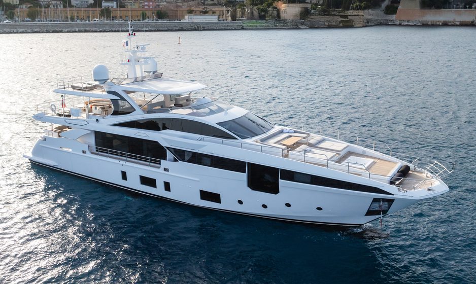 Azimut Superyacht MIKOH Makes Her Debut on the Mediterranean Yacht Charter Market