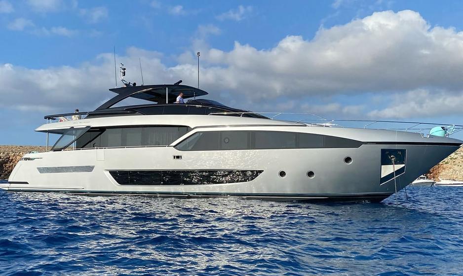 Charter yacht NOI offers 10% off remaining summer availability in the South of France
