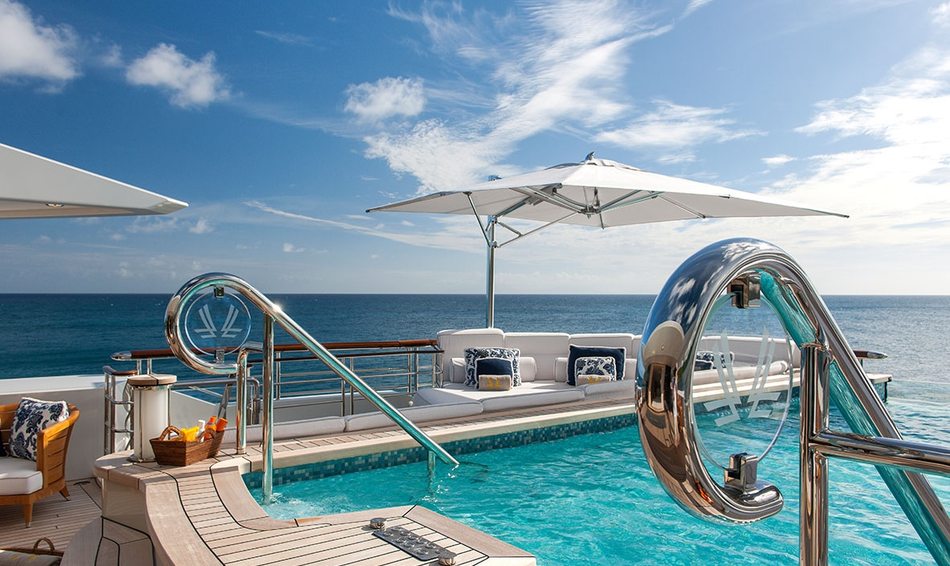 Charter yacht 'Quattroelle's' bridge deck infinity pool 