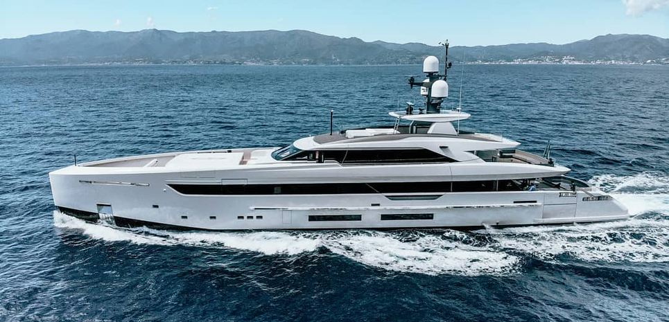 Bintador Charter Yacht