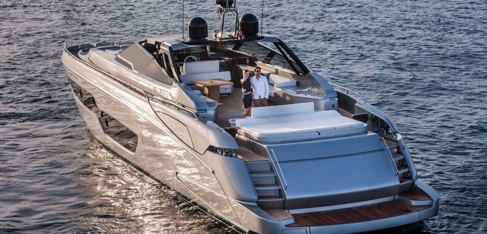 Riva Florida 88 /4 Charter Yacht