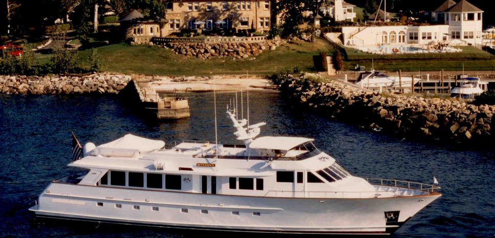 Ingot Charter Yacht