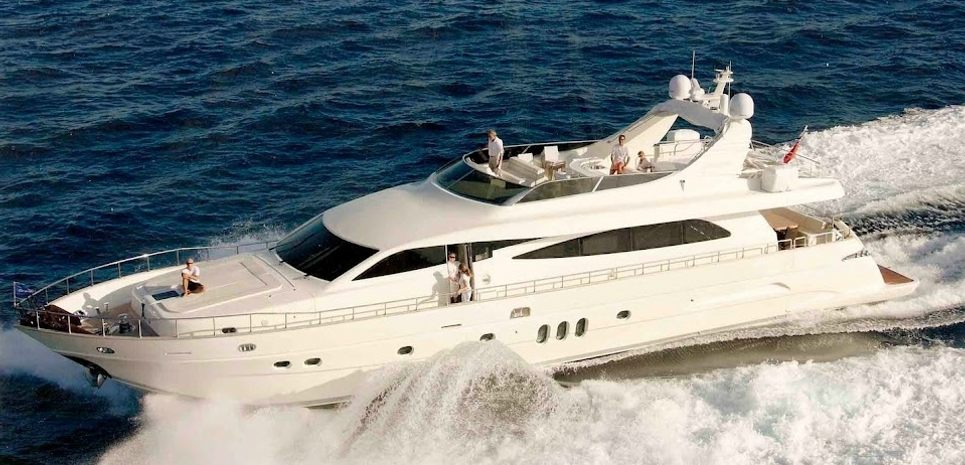 Larmera Charter Yacht
