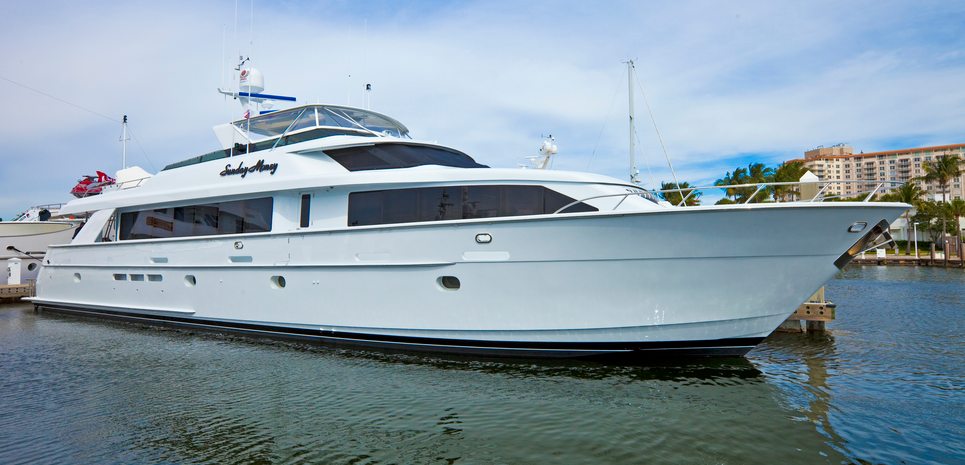 Sunday Money Charter Yacht