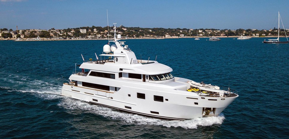 Tommy Belle Charter Yacht