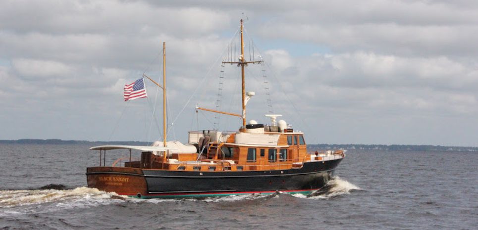 motor yacht black knight