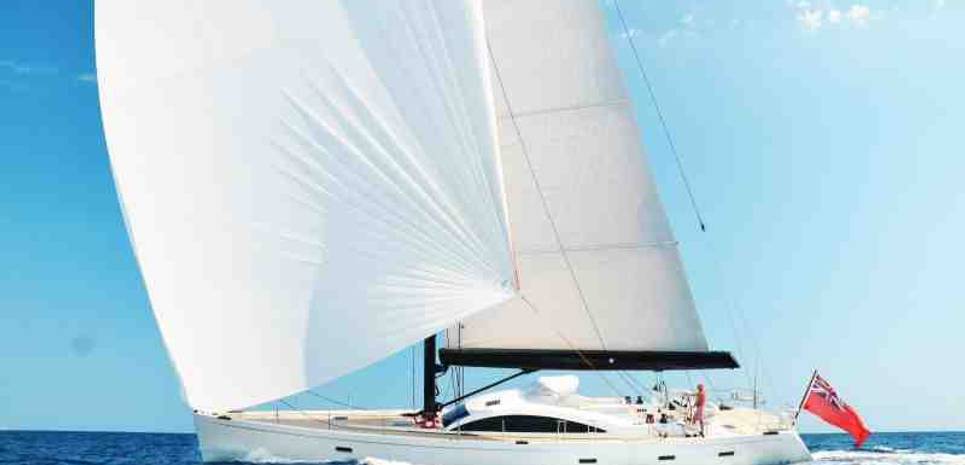 La Luna Charter Yacht