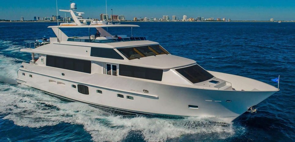 GG Charter Yacht