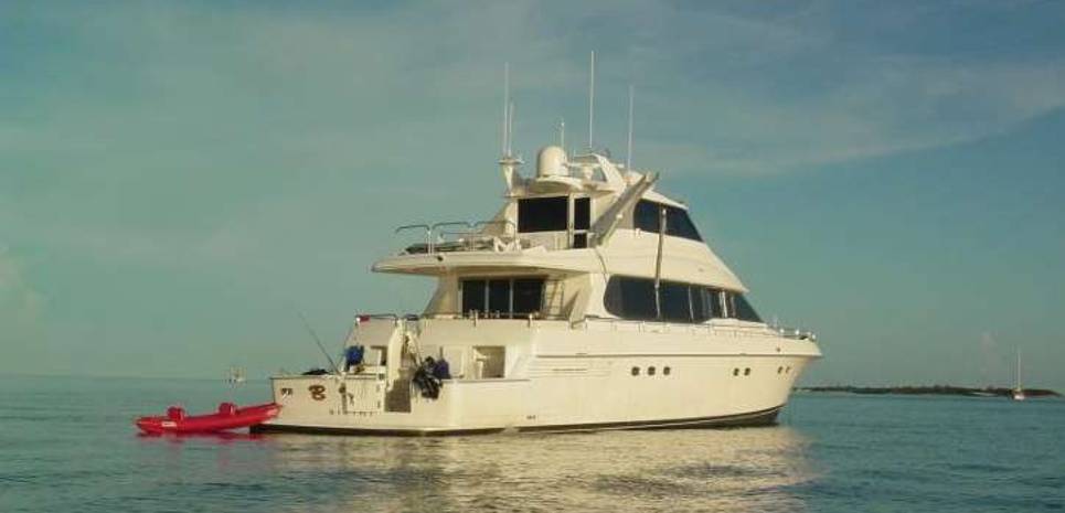 B Hive Charter Yacht