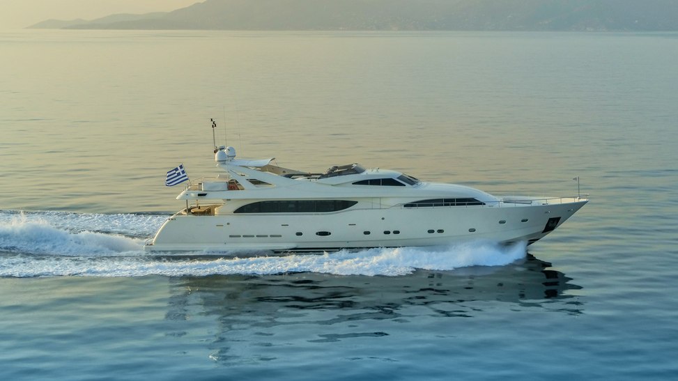 Champagne Seas Yacht Charter Price Custom Line Luxury Yacht Charter