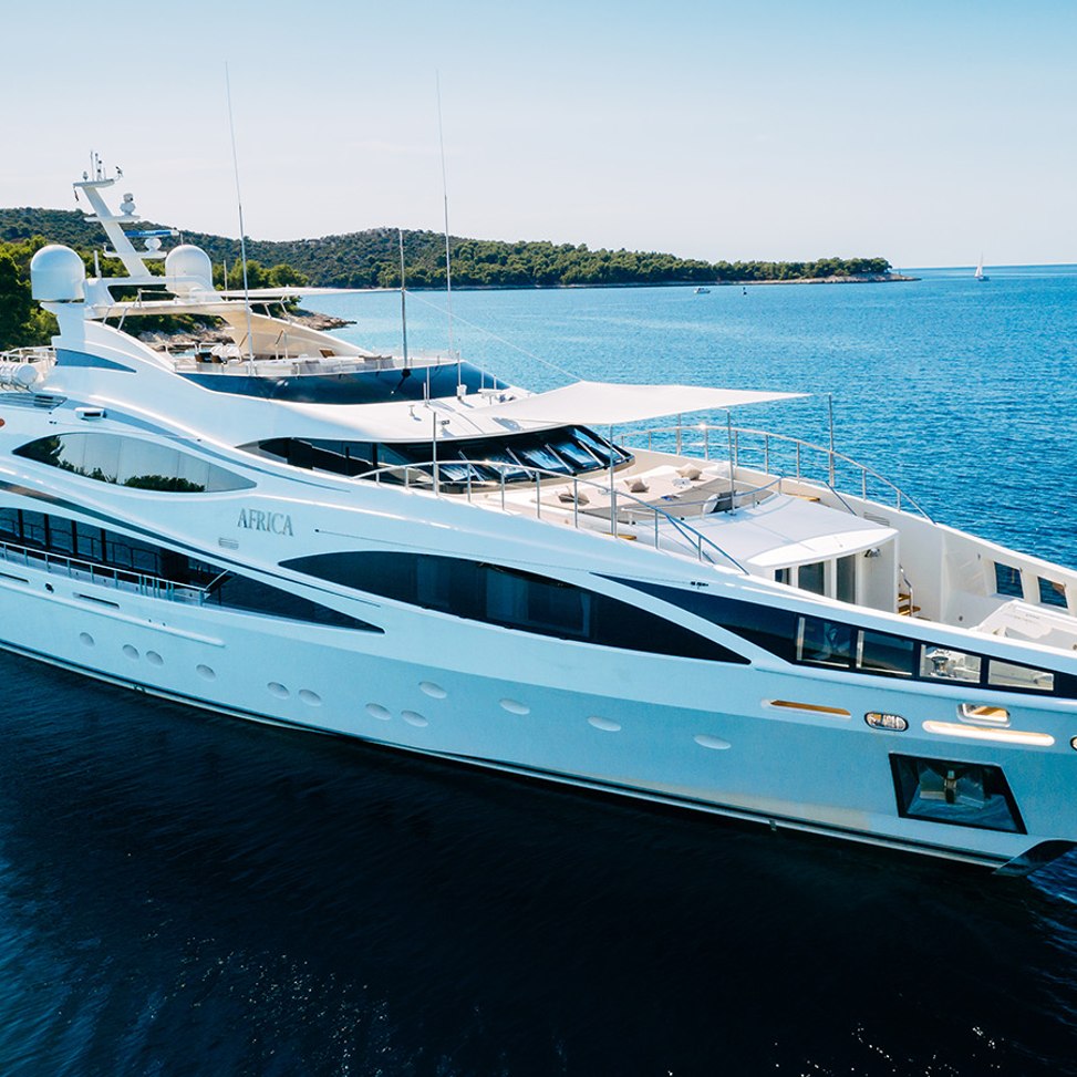 Africa I Yacht Charter Price Benetti Luxury Yacht Charter