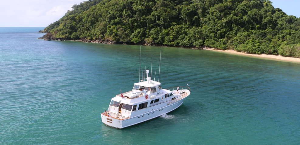 Bahama Charter Yacht